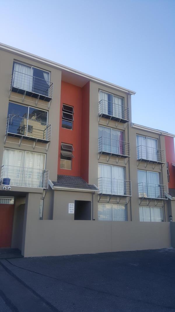 2 Bedroom Apartment in Bloubergrant
