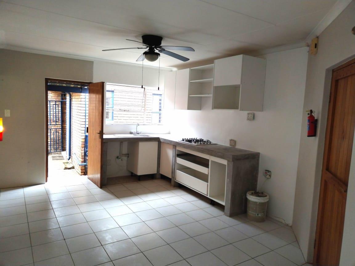 2 Bedroom Garden Cottage in Menlo Park