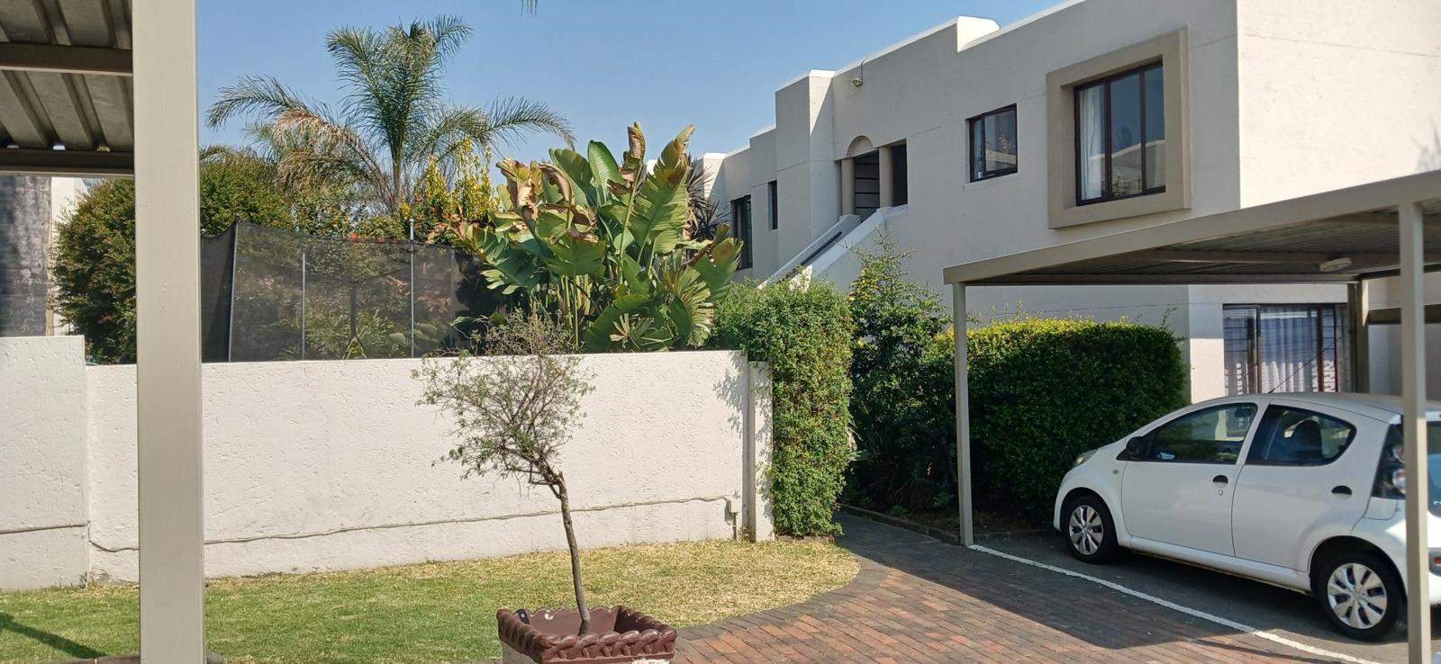 2 Bedroom Apartment in Marais Steyn Park