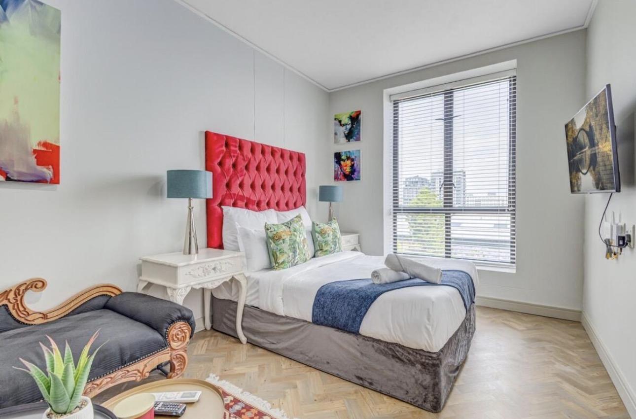 1 Bedroom Apartment in Rosebank