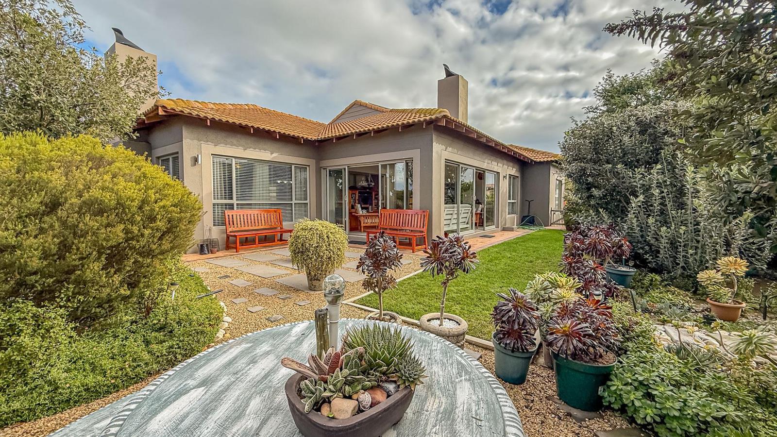 3 Bedroom House in Langebaan Country Estate