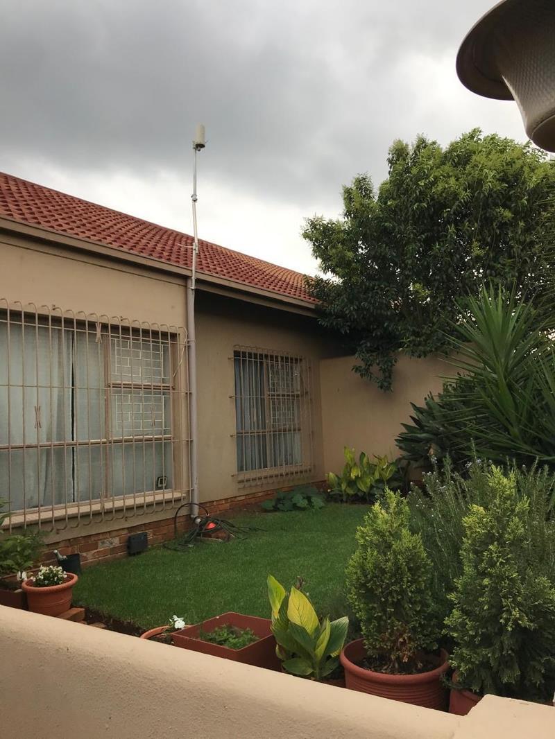 2 Bedroom Townhouse in Birchleigh North