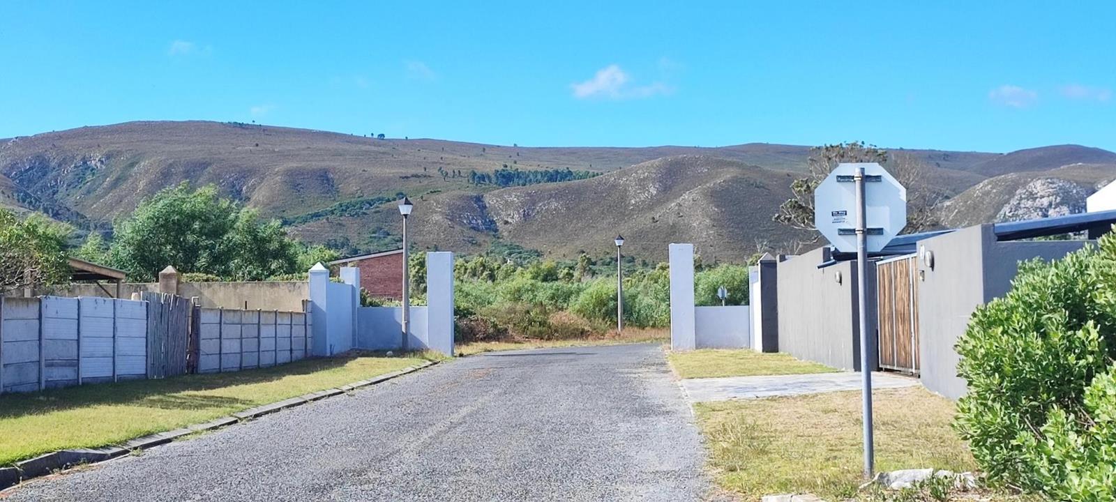 983 m² Land available in Franskraal