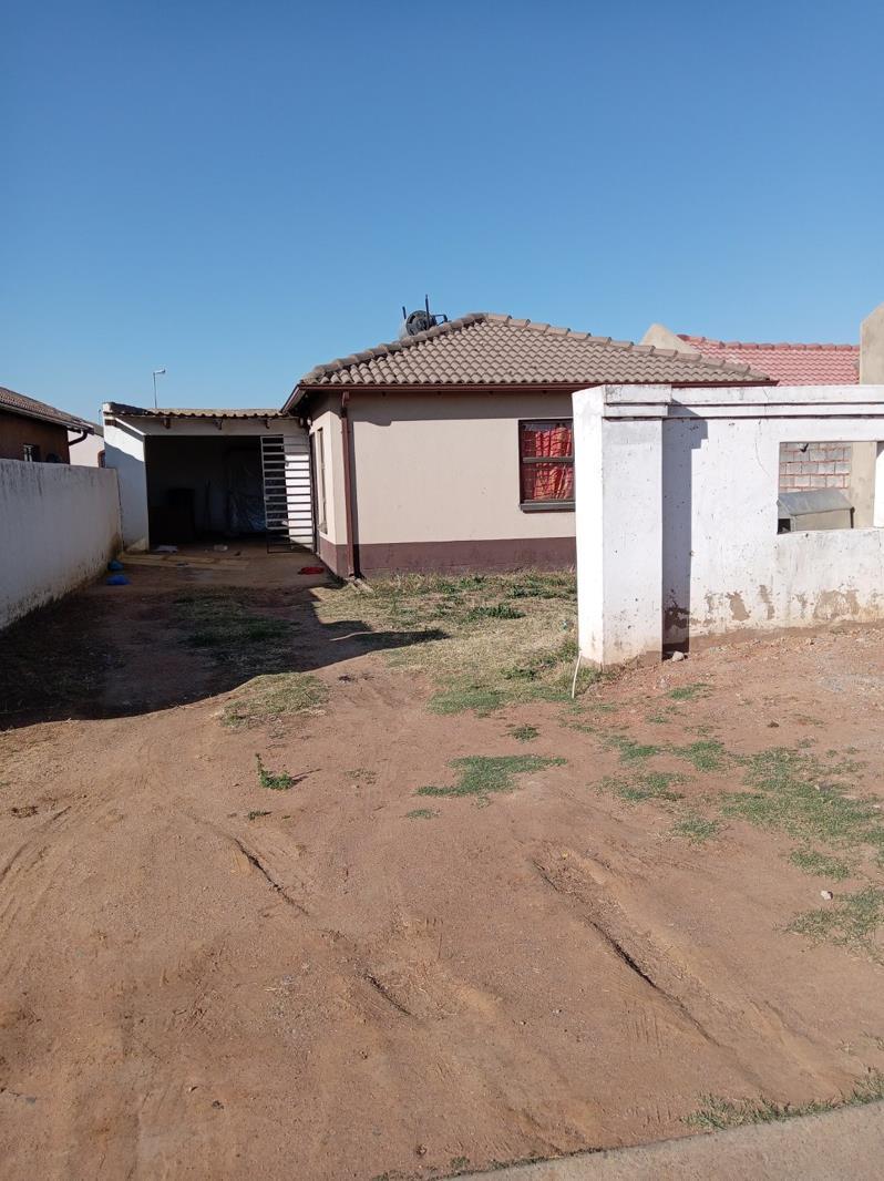 2 Bedroom House in Windmill Park