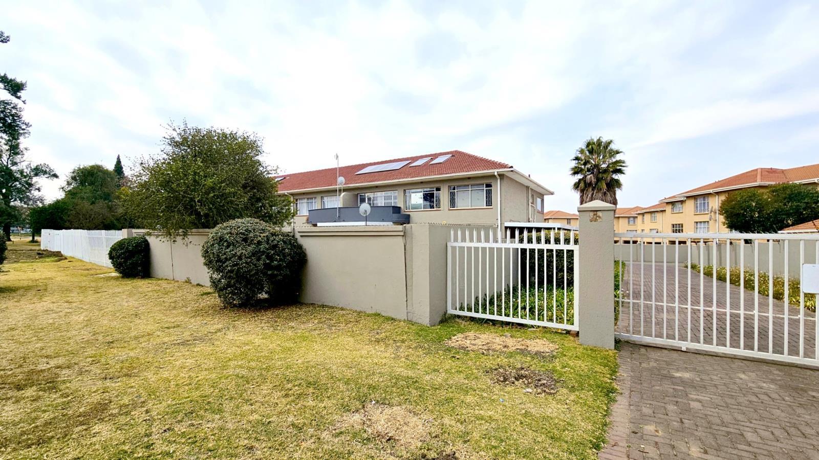 3 Bedroom Apartment in Three Rivers