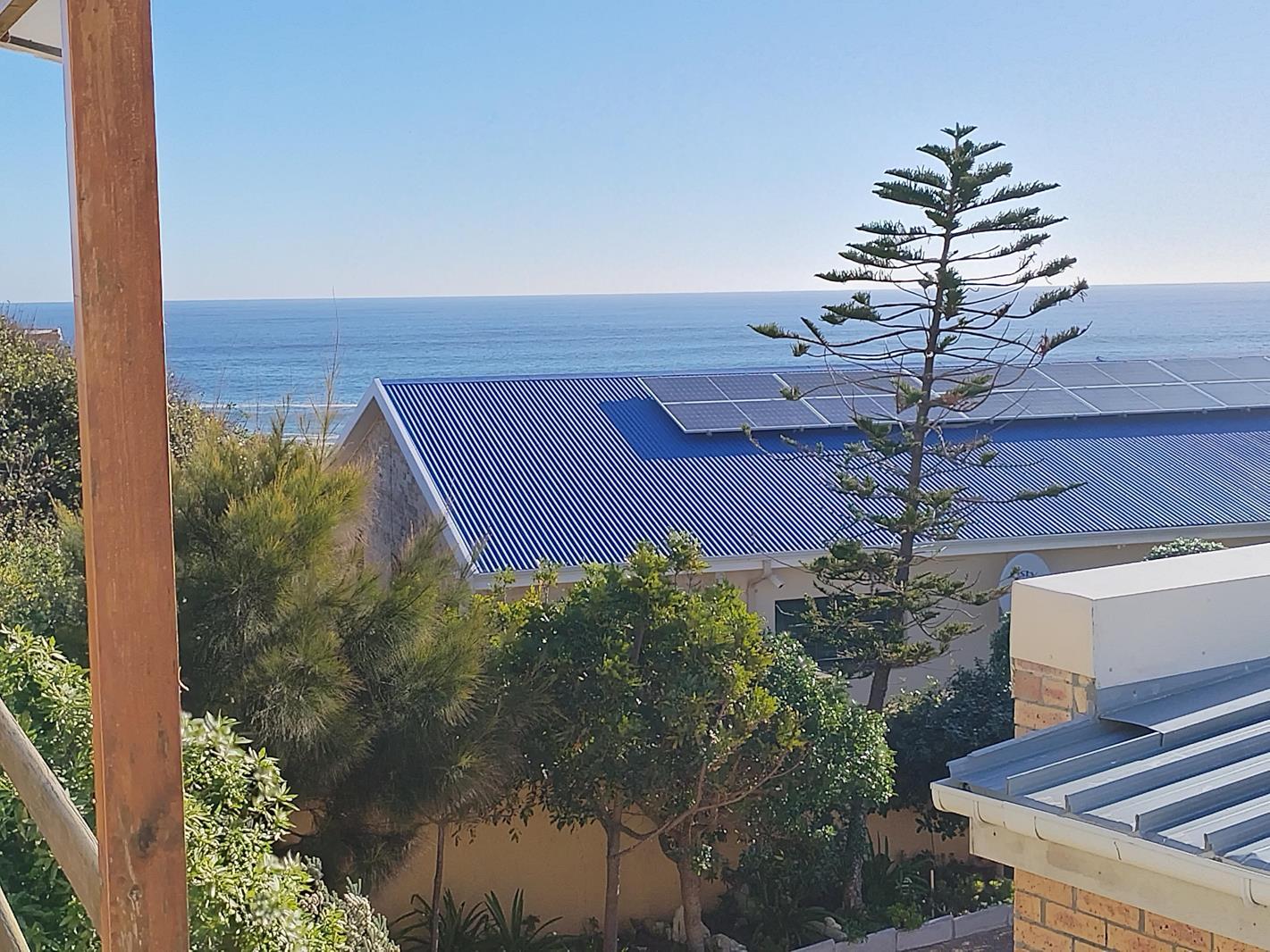 5 Bedroom House in Perlemoenbaai