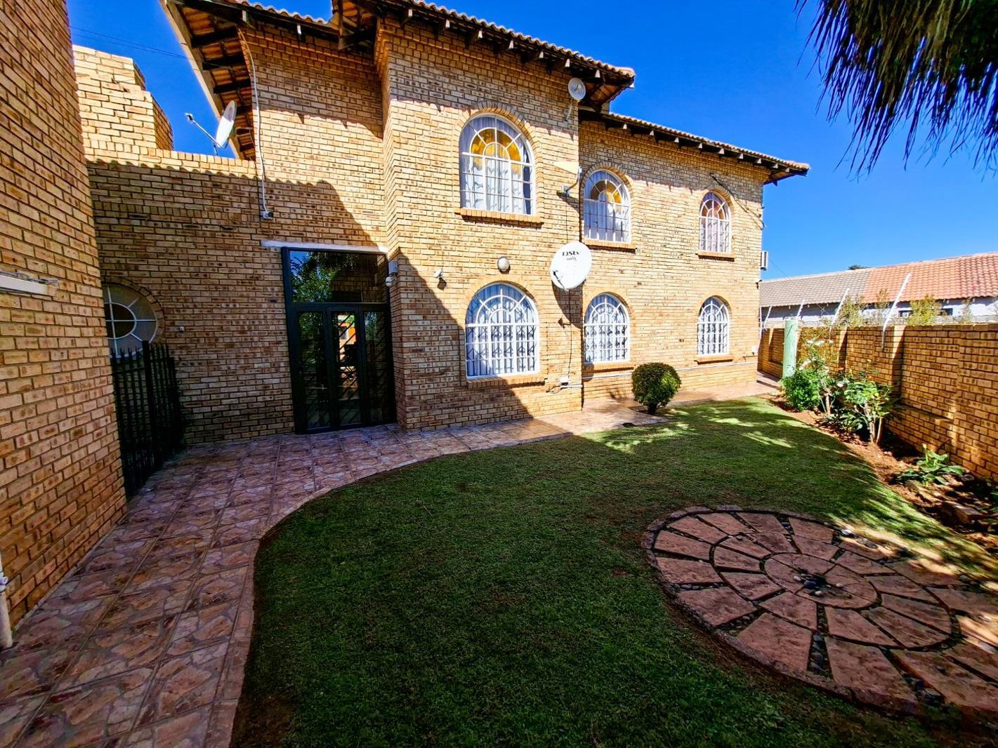 3 Bedroom Townhouse in Greenhills