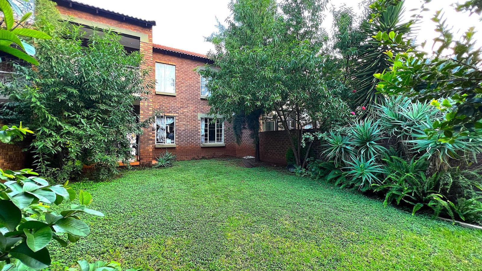 2 Bedroom Apartment in Equestria