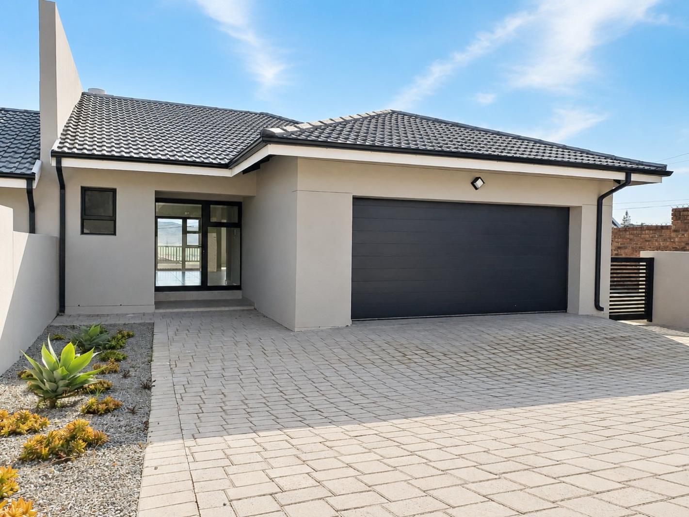 3 Bedroom House in Klein Brak Rivier