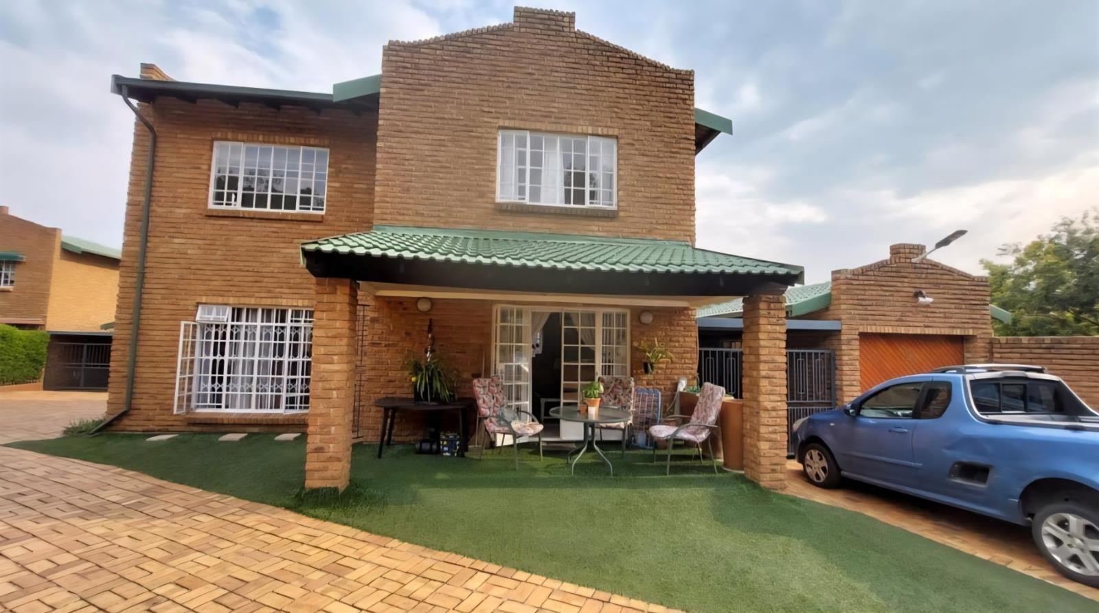 4 Bedroom Townhouse in Bassonia