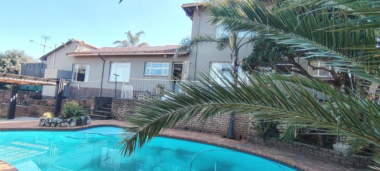 5 Bedroom House in Wilro Park
