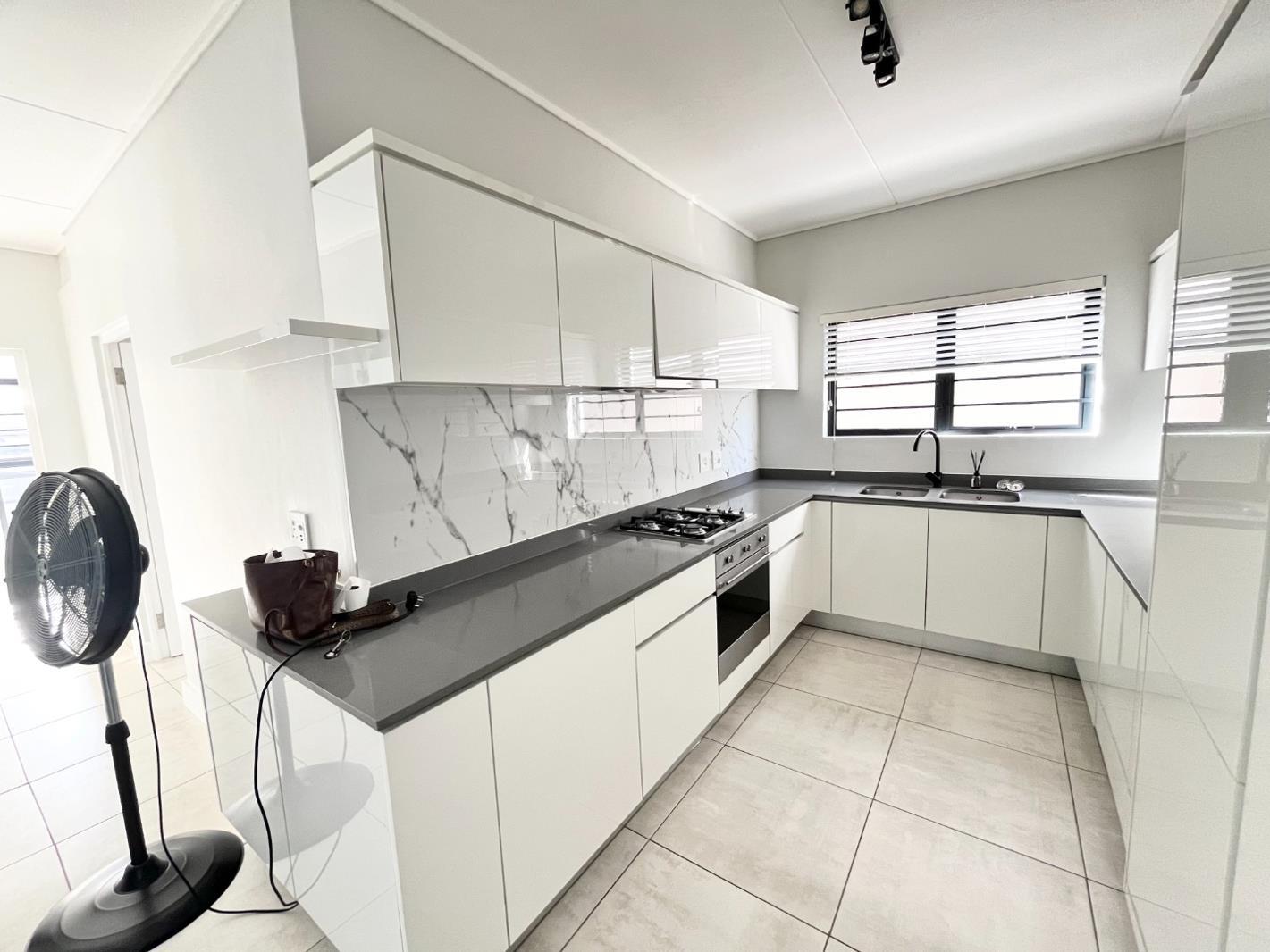 3 Bedroom Apartment in The Polofields
