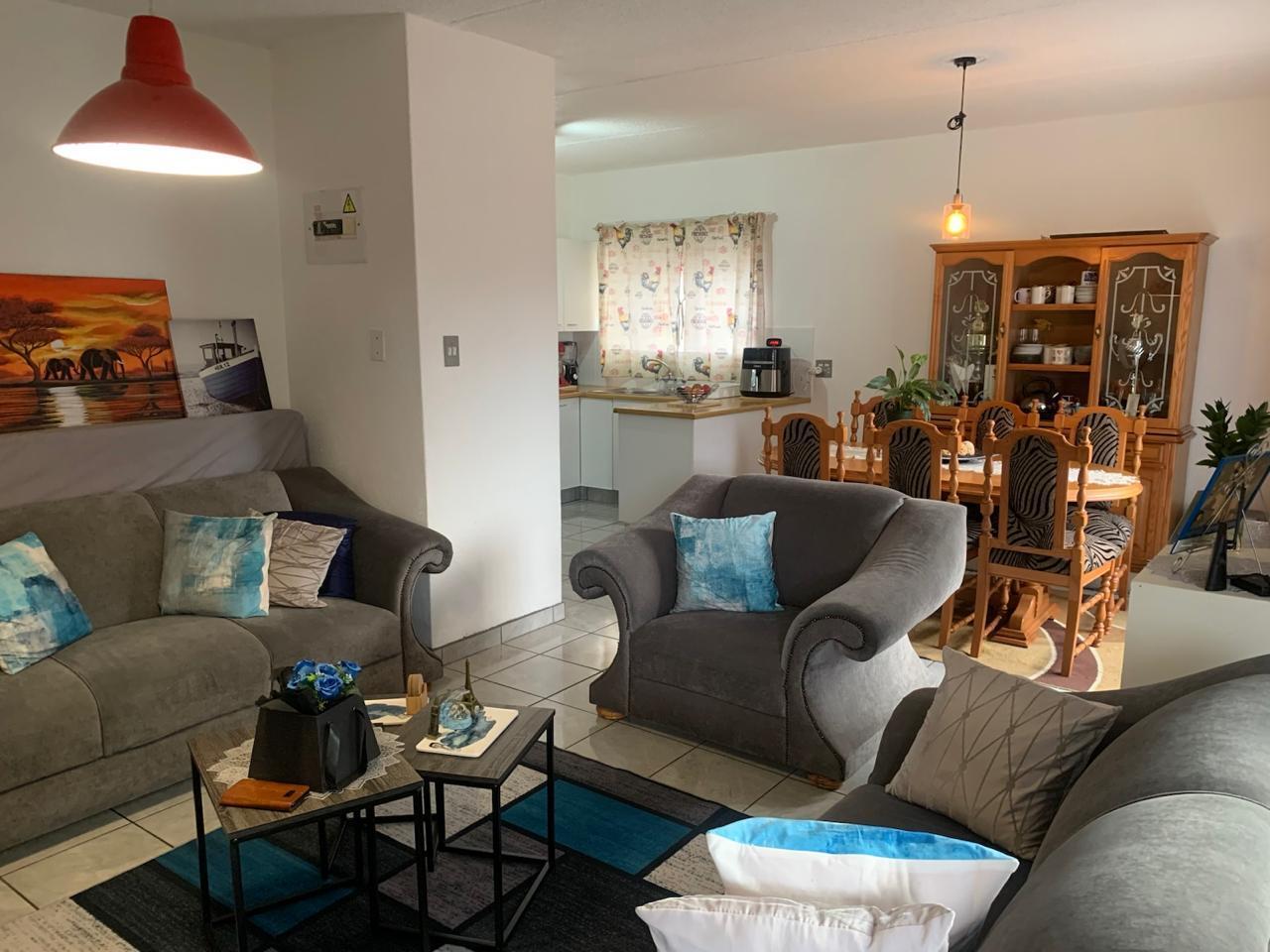 2 Bedroom Townhouse in Radiokop