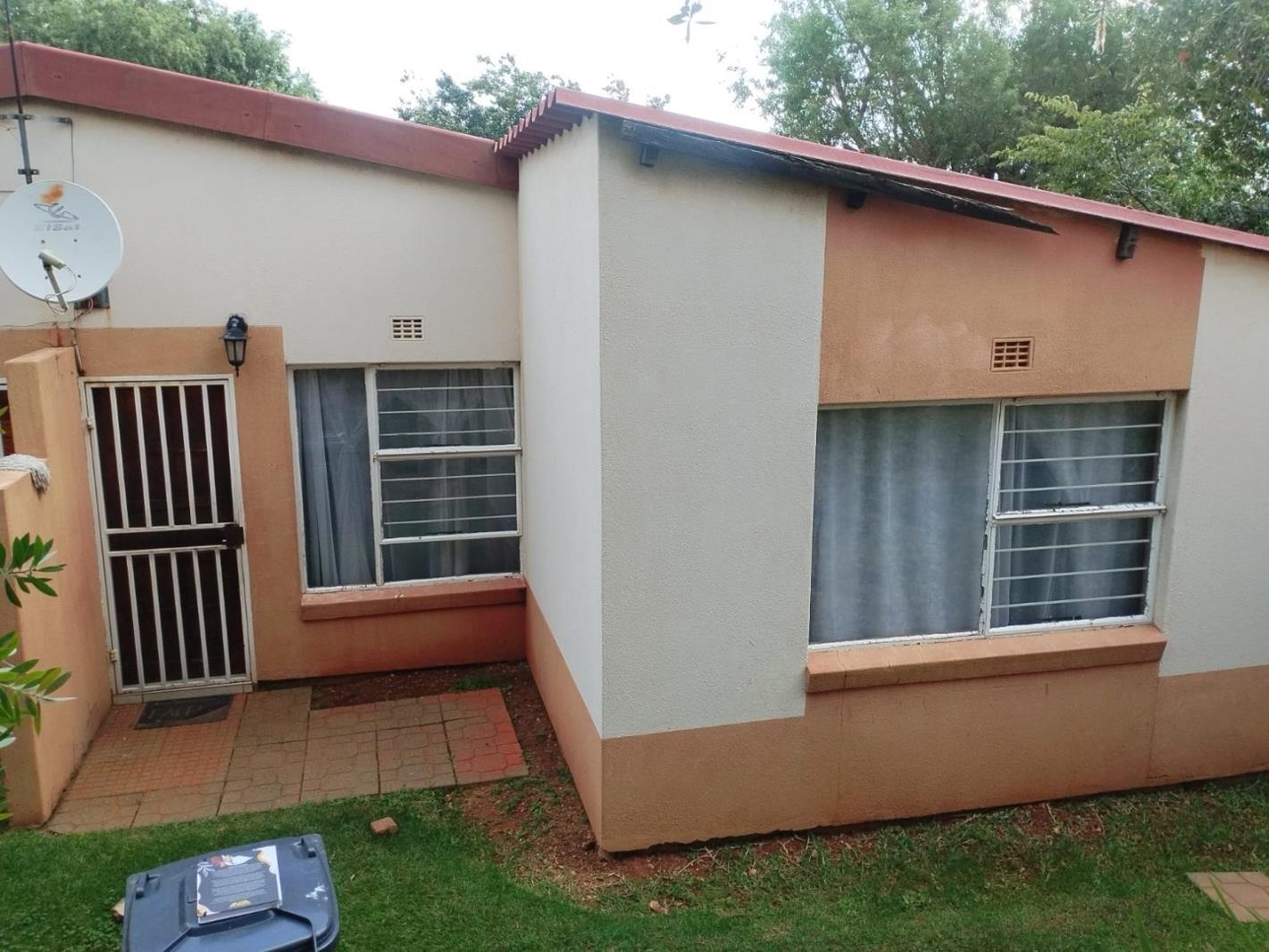 3 Bedroom House in Mondeor