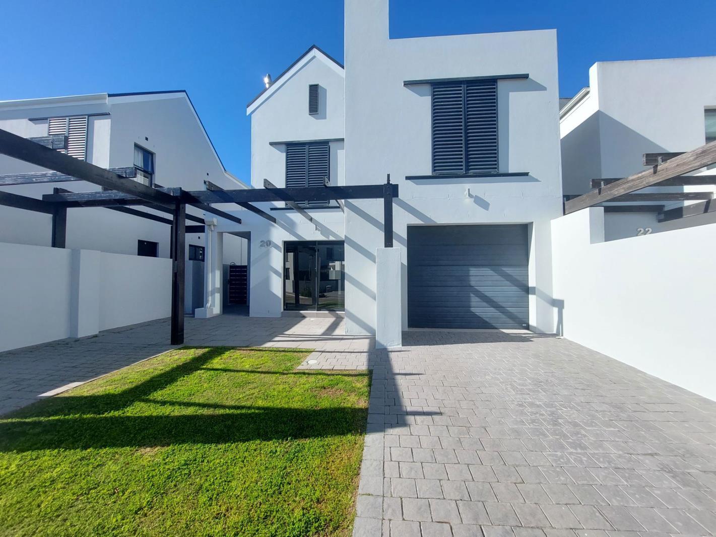 3 Bedroom Townhouse in Acorn Creek Lifestyle Estate