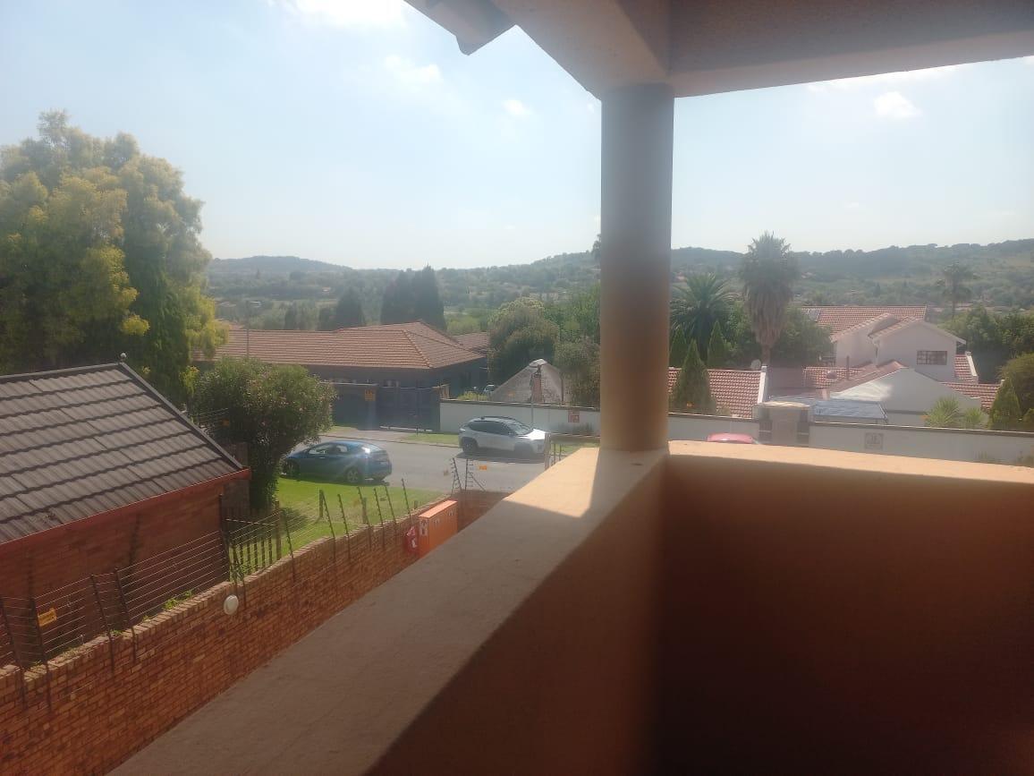 3 Bedroom Townhouse in Glenvista
