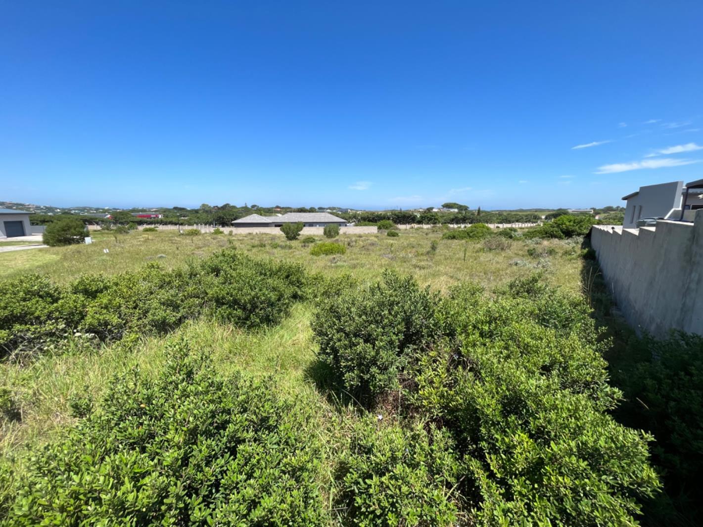 934 m² Land available in Riversbend