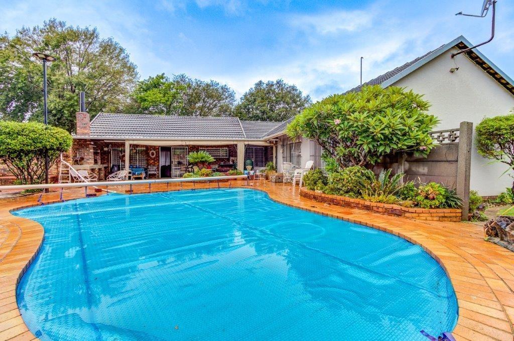 3 Bedroom House in Edleen