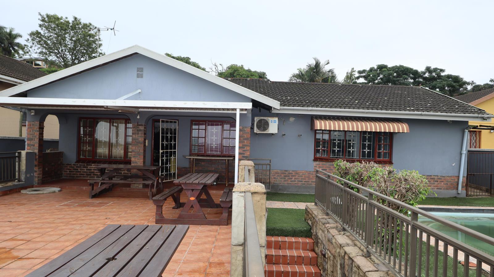 6 Bedroom House in Stanger Heights