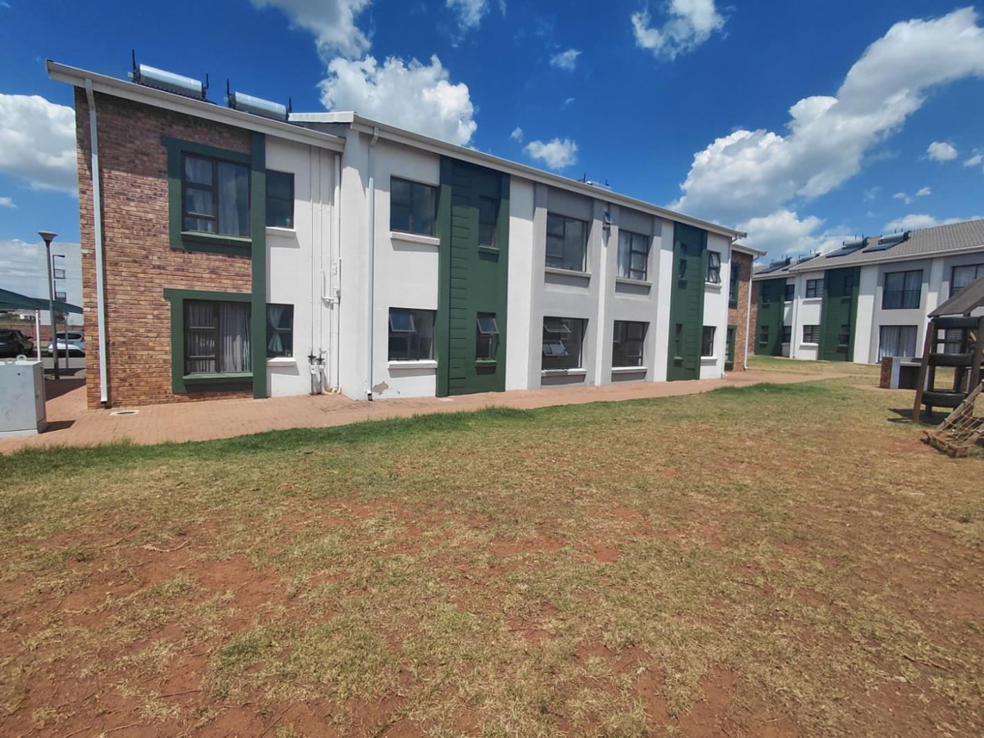2 Bedroom Apartment in Protea Glen