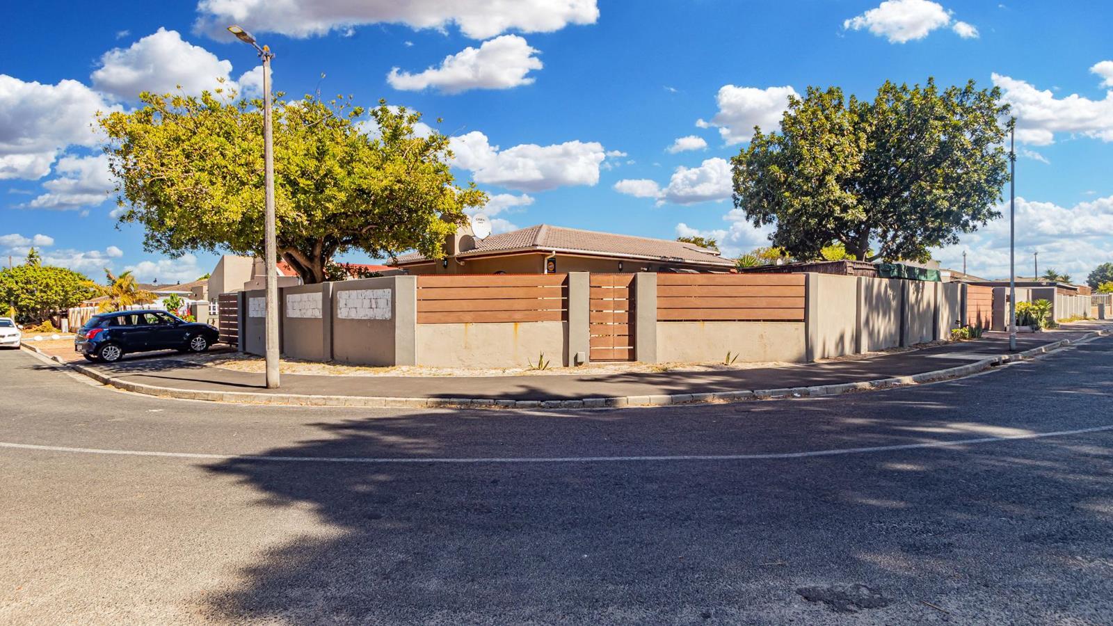 5 Bedroom House in Highbury