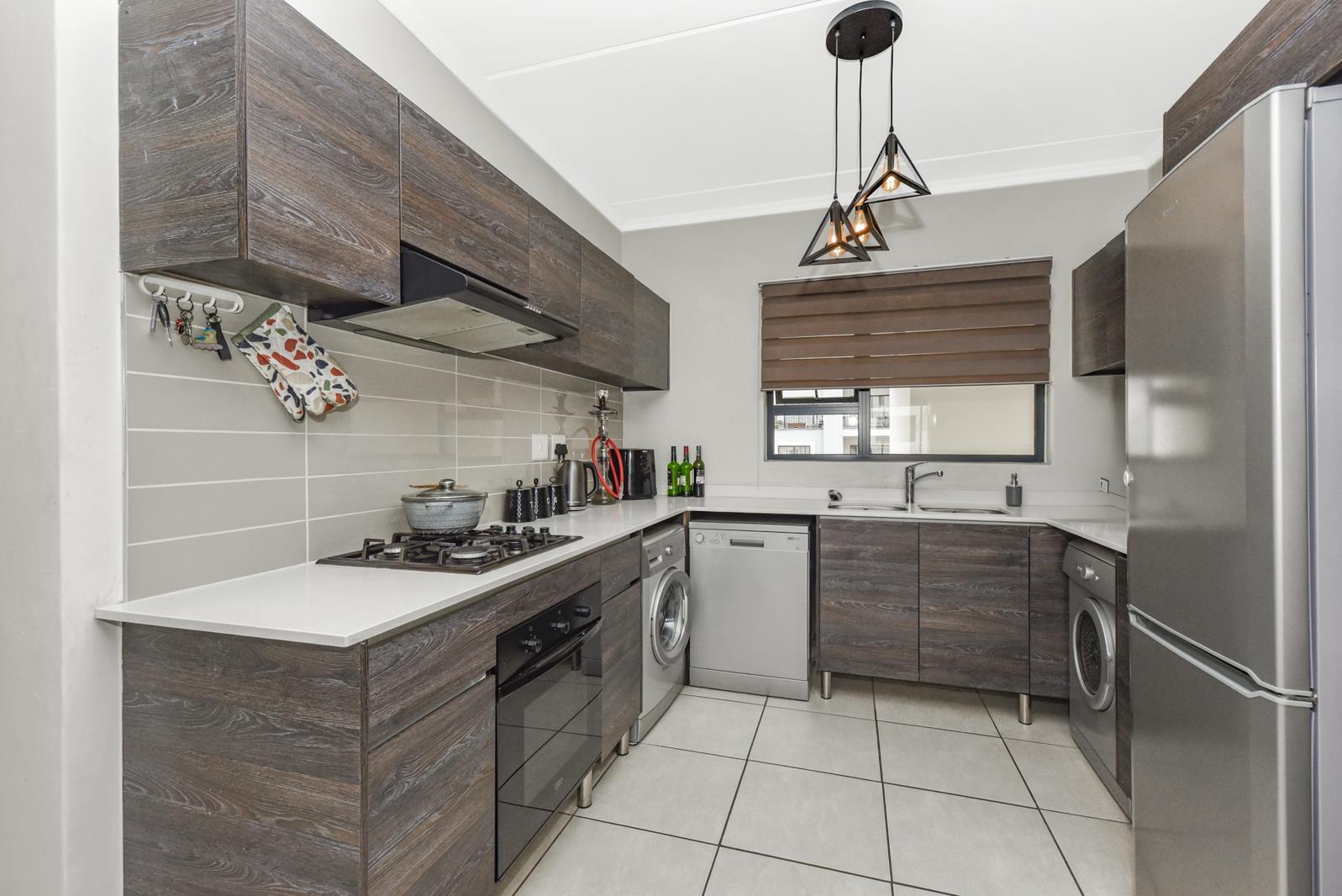 2 Bedroom Apartment in Bryanston