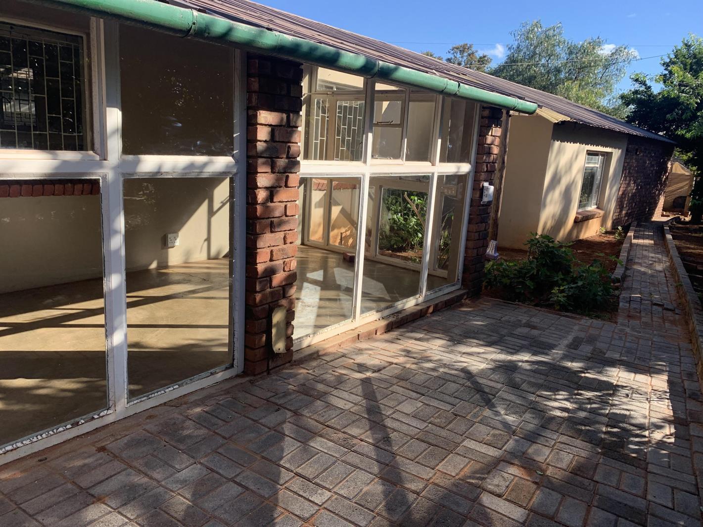 1 Bedroom Apartment in Postmasburg