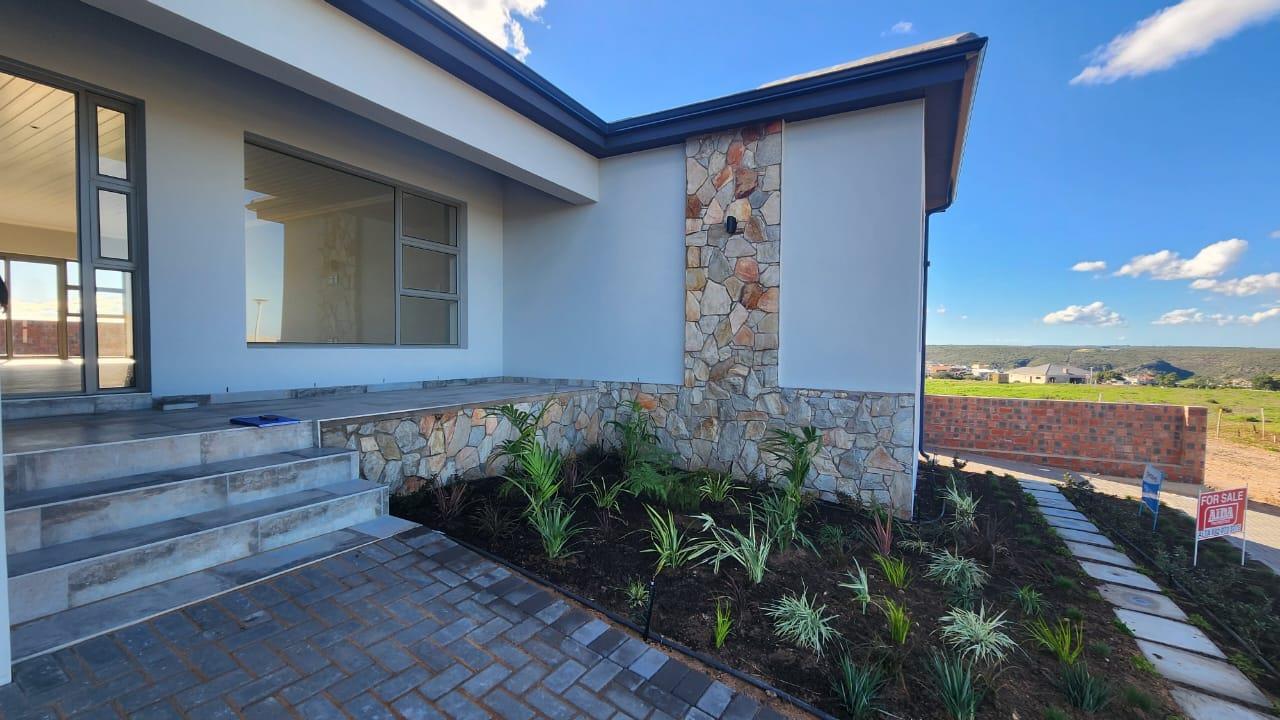 3 Bedroom House in Stilbaai Wes