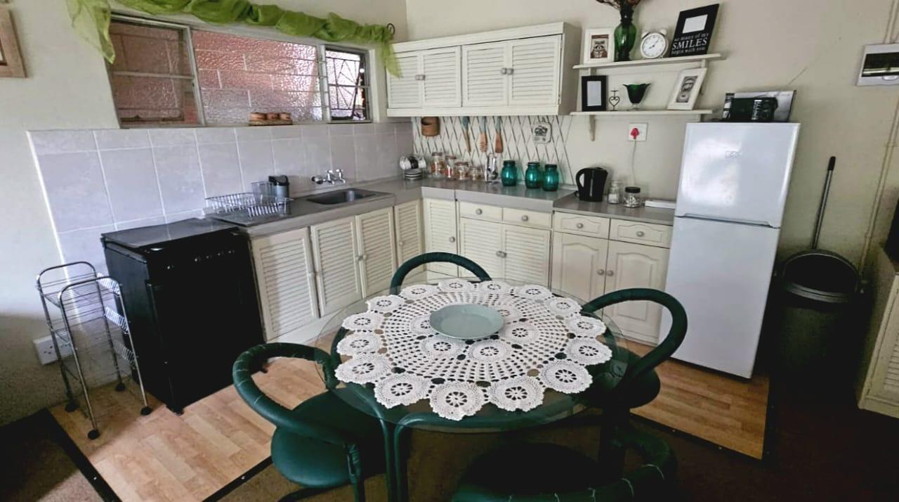 2 Bedroom Apartment in Andeon AH