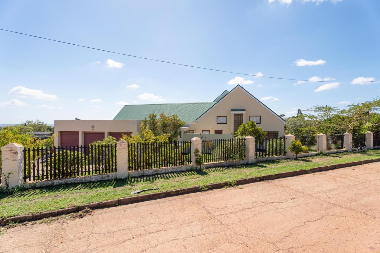 6 Bedroom House in Napier