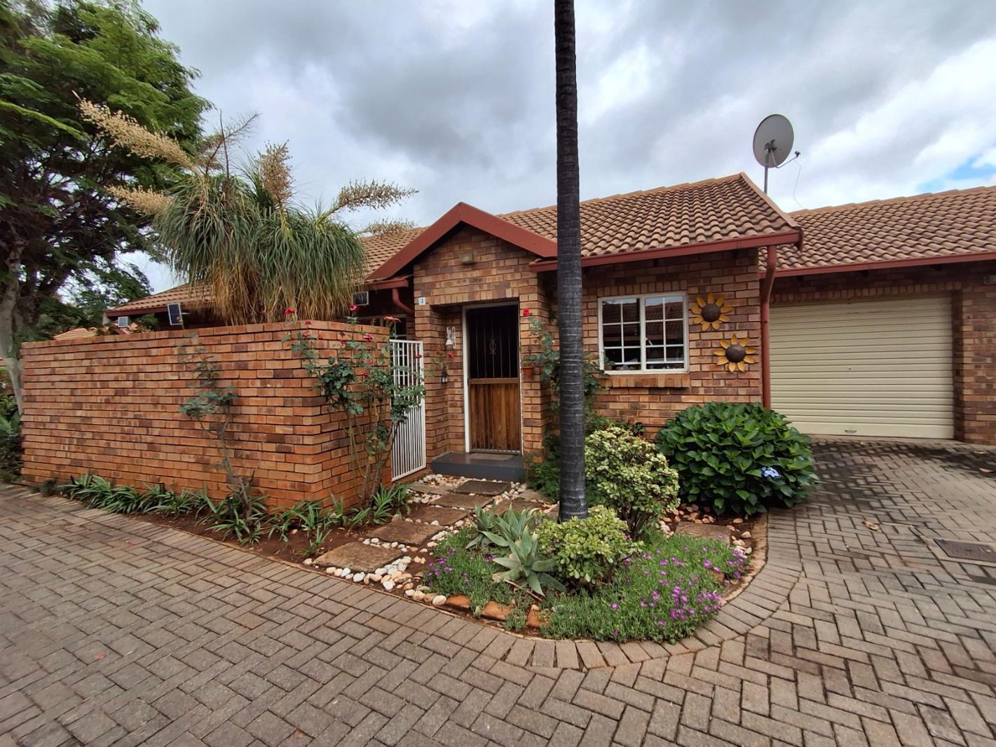 2 Bedroom Townhouse in Meyerspark