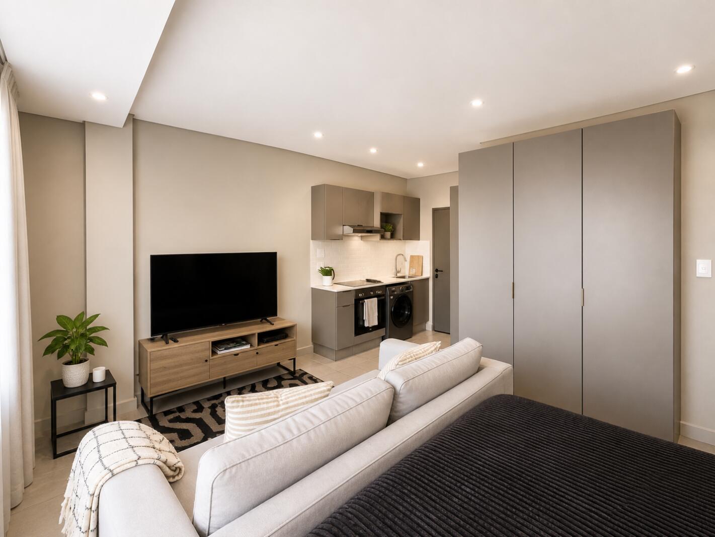 Studio apartment in Sandton Central