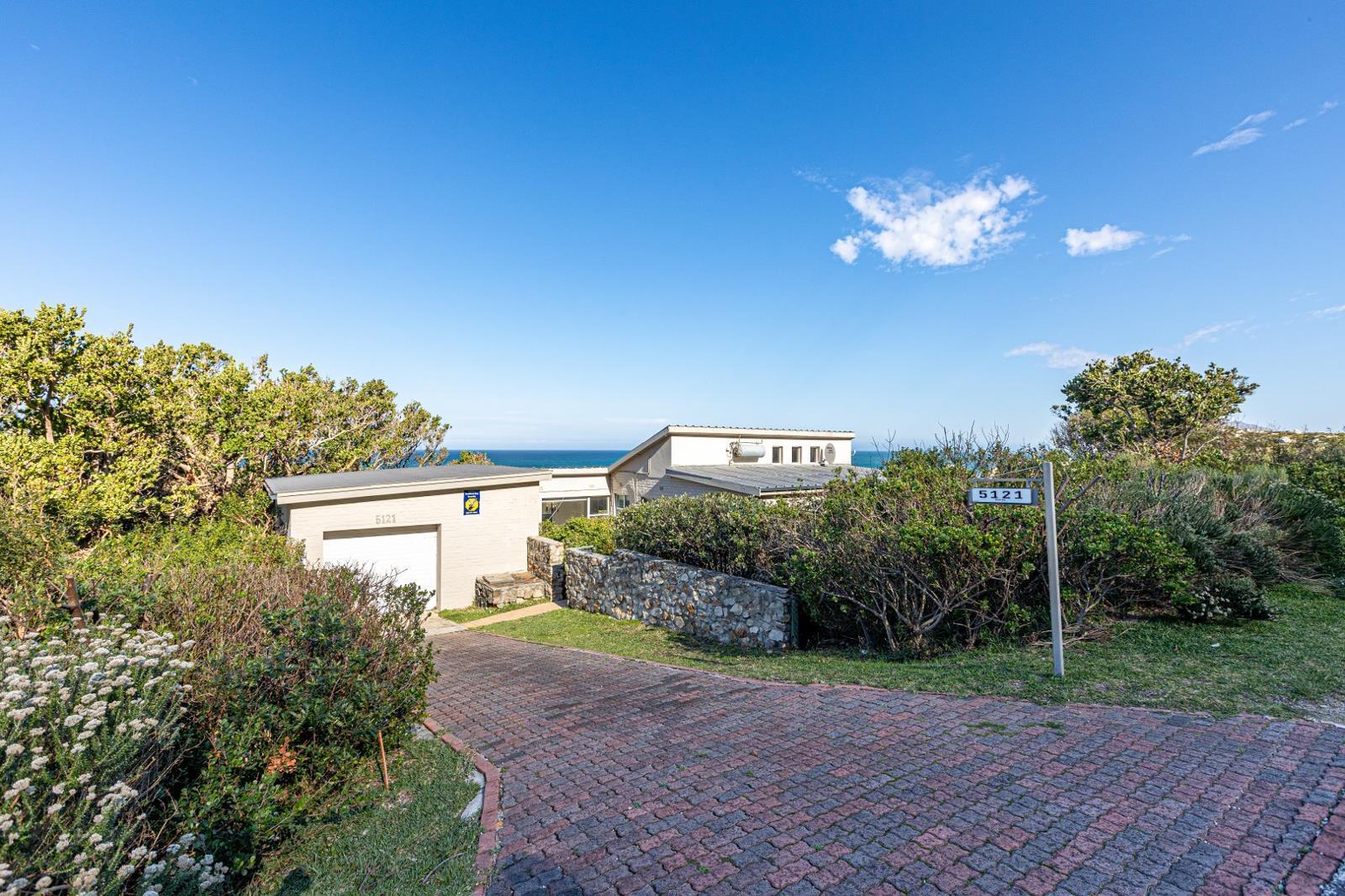 2 Bedroom House in Bettys Bay