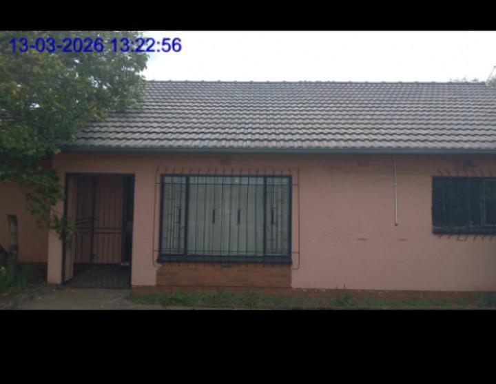 3 Bedroom House in Rondebult