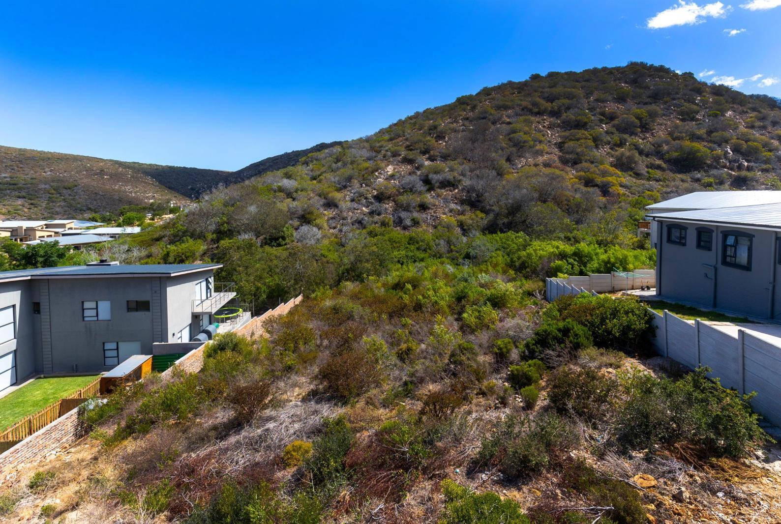 919 m² Land available in Island View