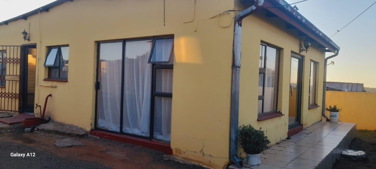 2 Bedroom House in Langenhoven Park