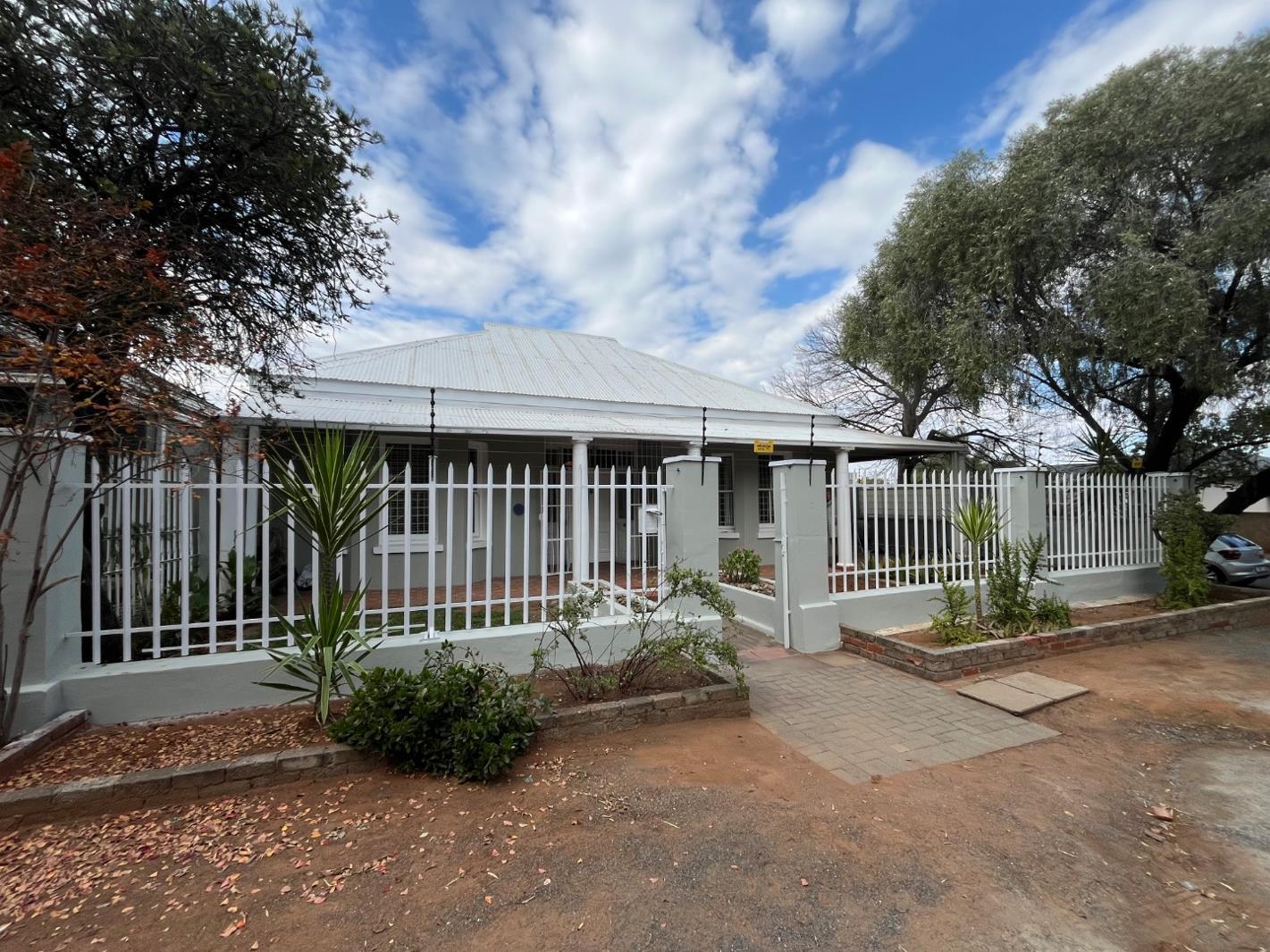 3 Bedroom House in Beaconsfield