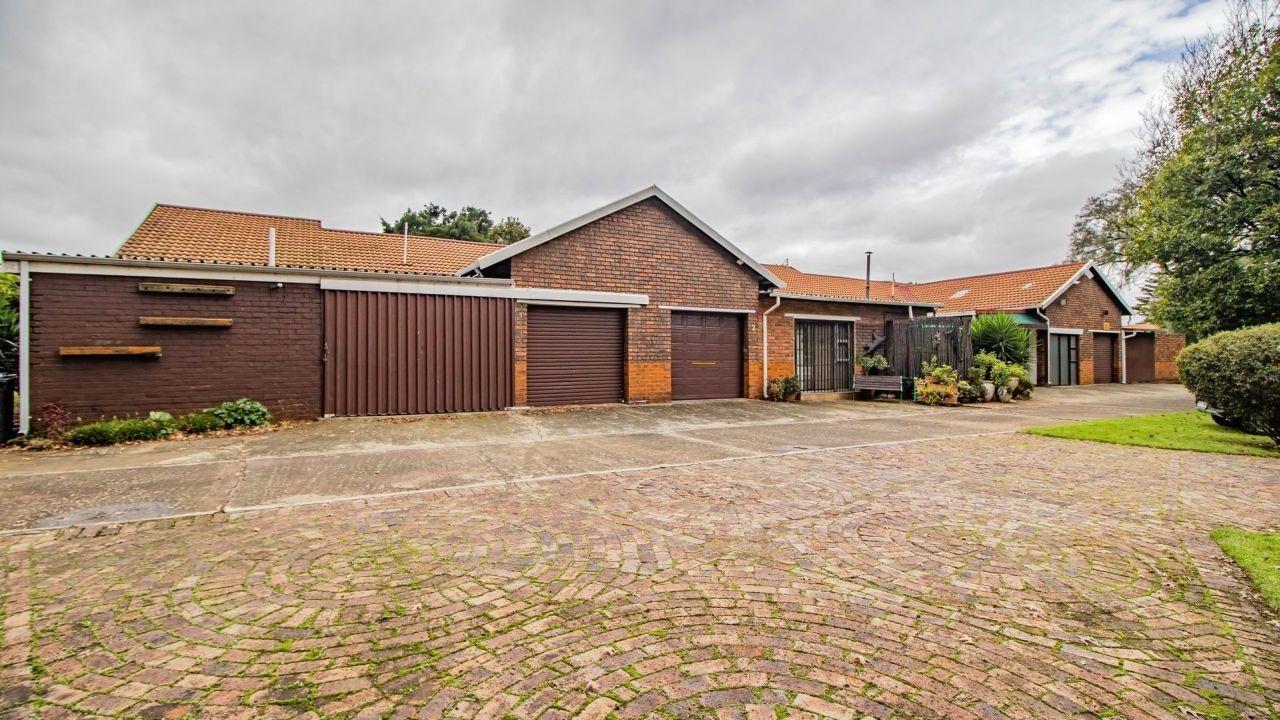 3 Bedroom Simplex in Boksburg South
