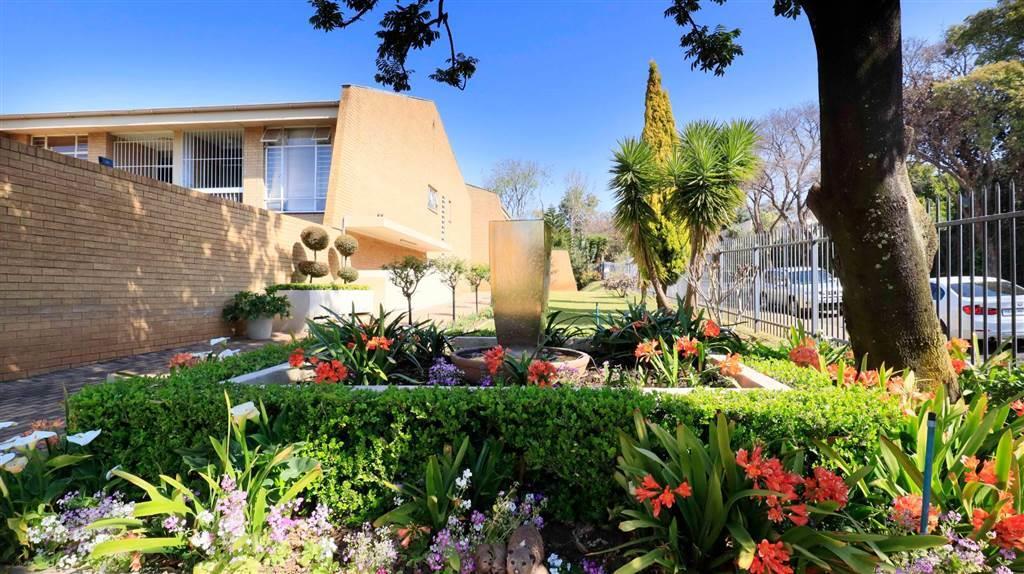 3 Bedroom Apartment in Illovo