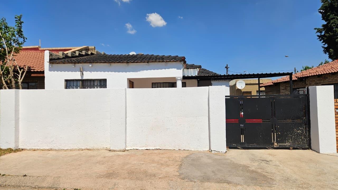 3 Bedroom House in Diepkloof