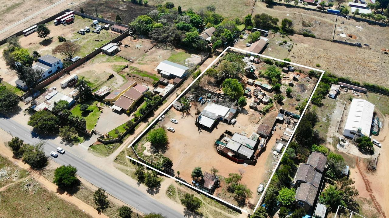 8 565 m² Land available in President Park