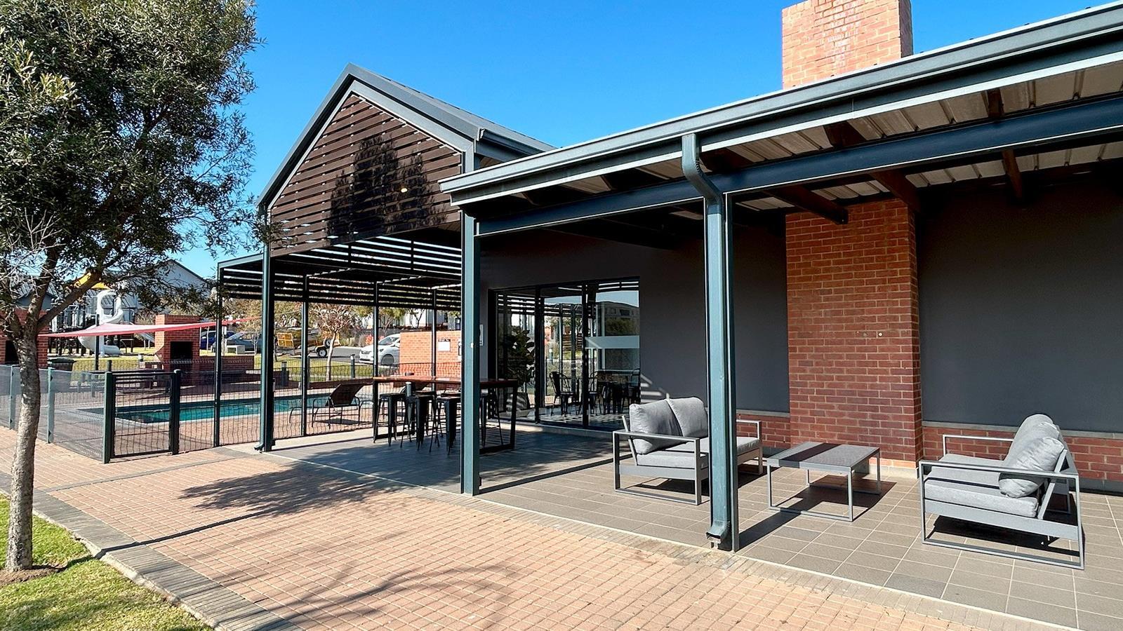 1 Bedroom Apartment in Carlswald Estate