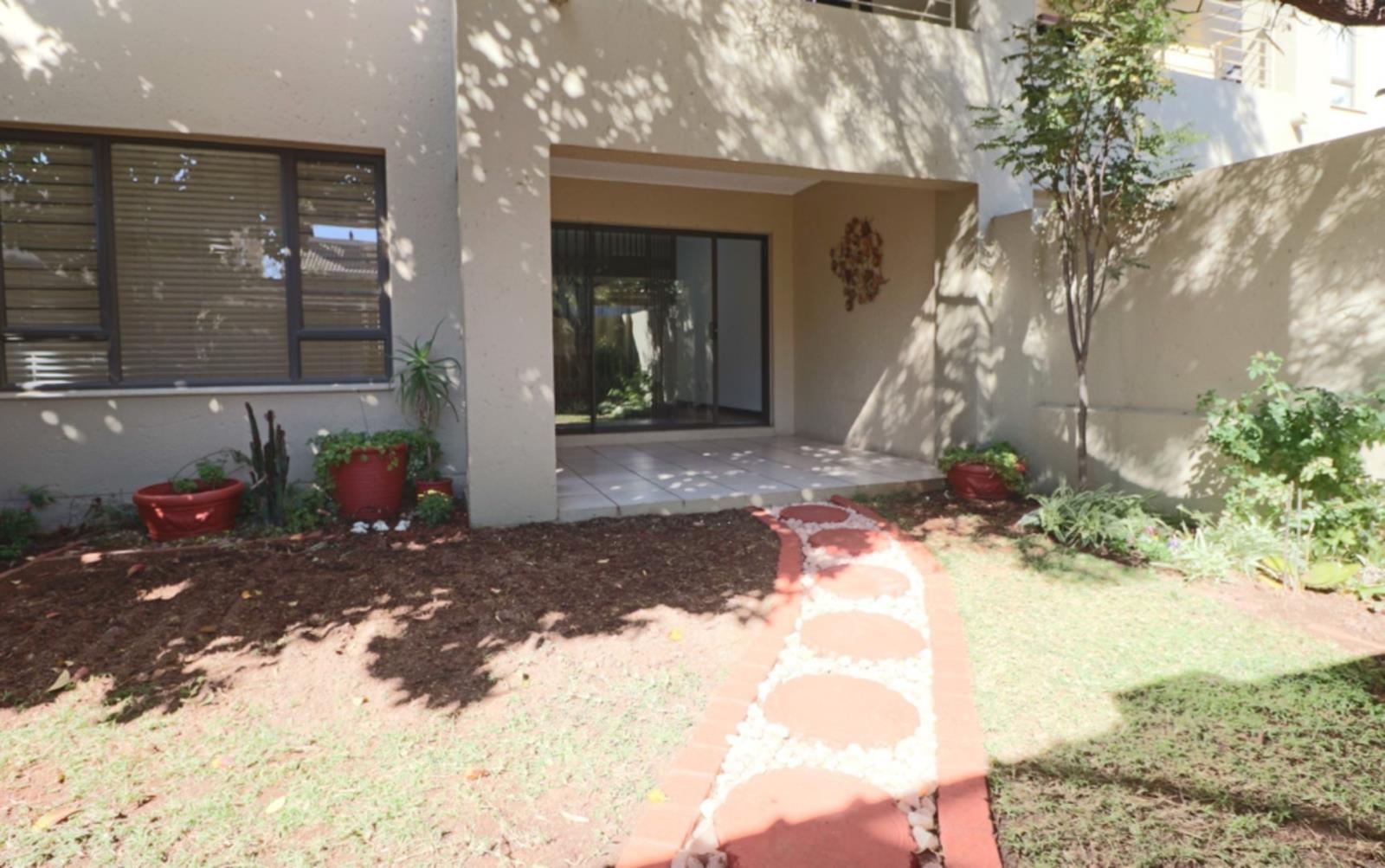 2 Bedroom Apartment in Bryanston