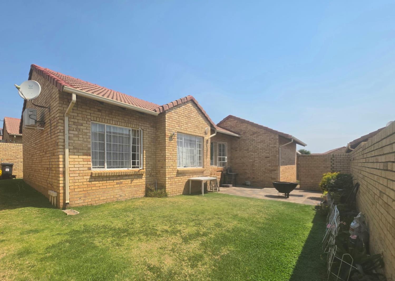2 Bedroom Townhouse in The Reeds