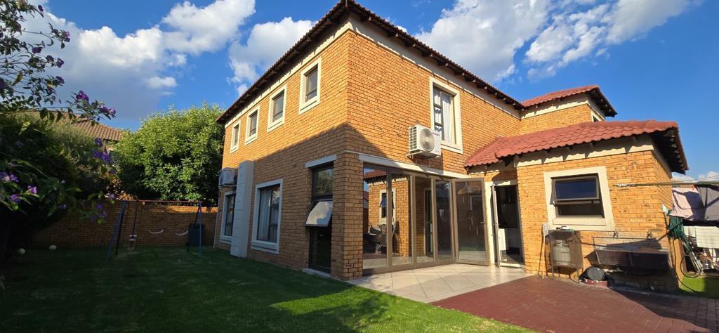 3 Bedroom House in Newmarket Park