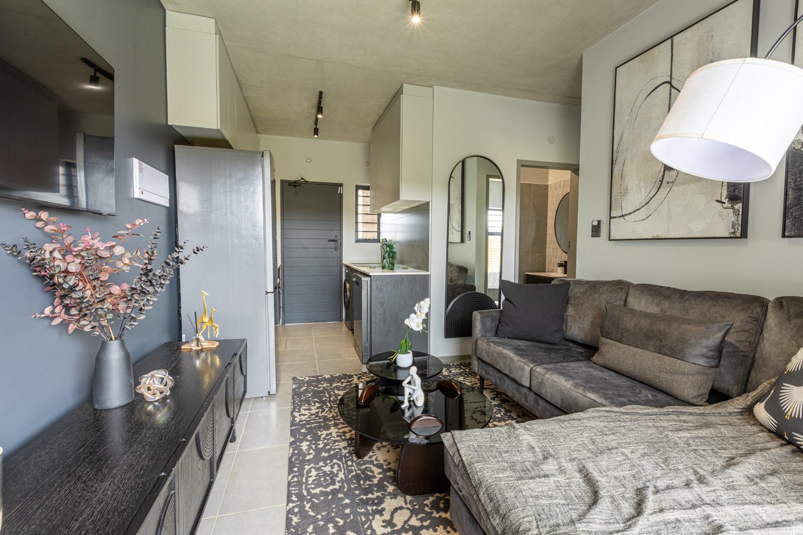 2 Bedroom Apartment in Menlo Park