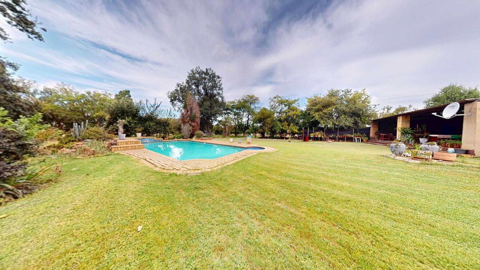 6 Bedroom House in Benoni AH