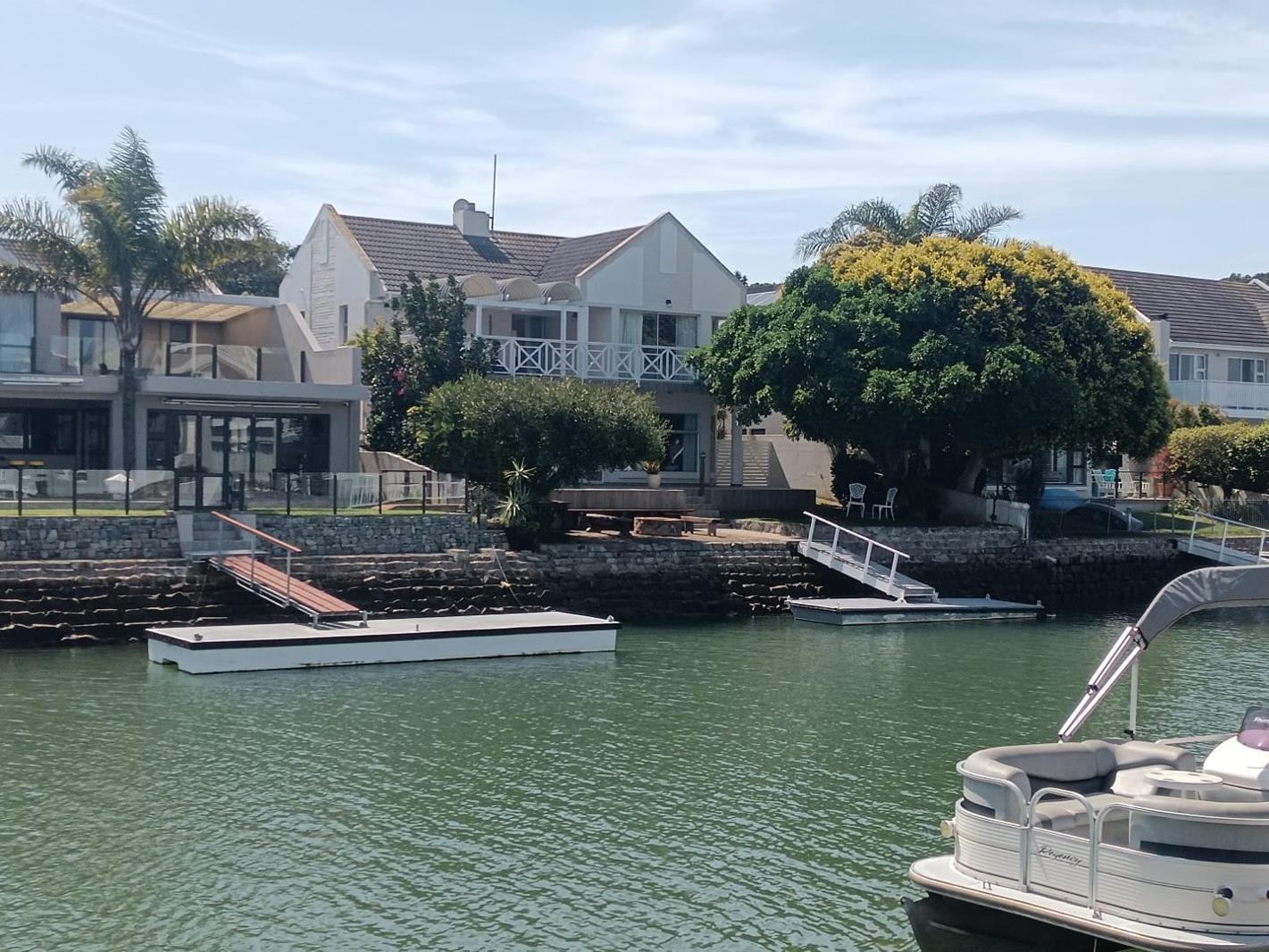 4 Bedroom House in Royal Alfred Marina