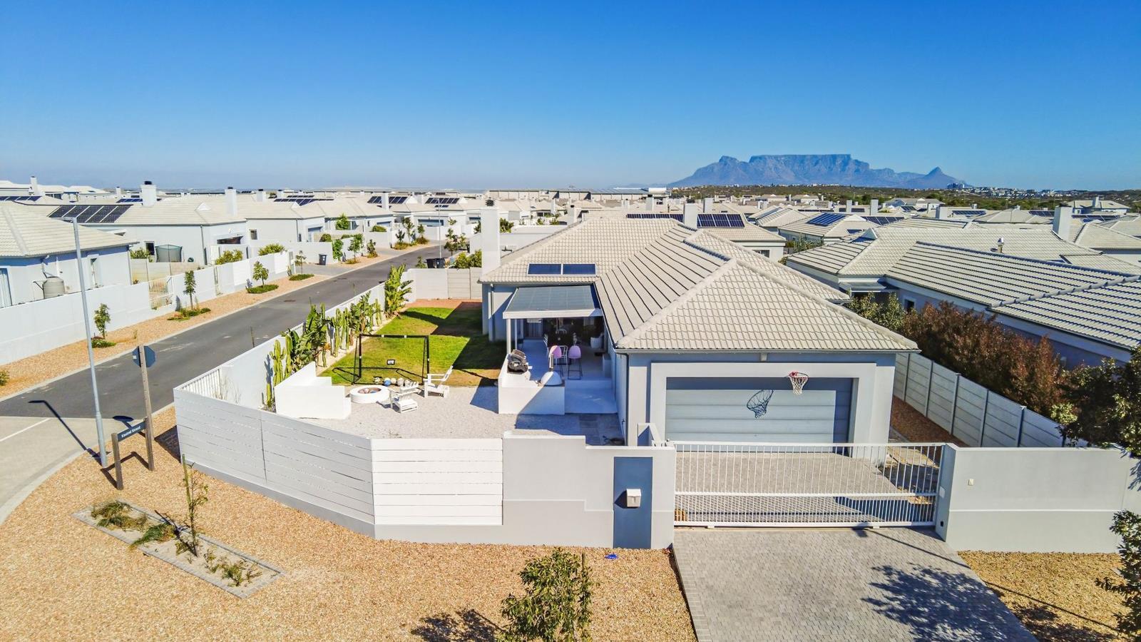 3 Bedroom Cluster in Sunningdale