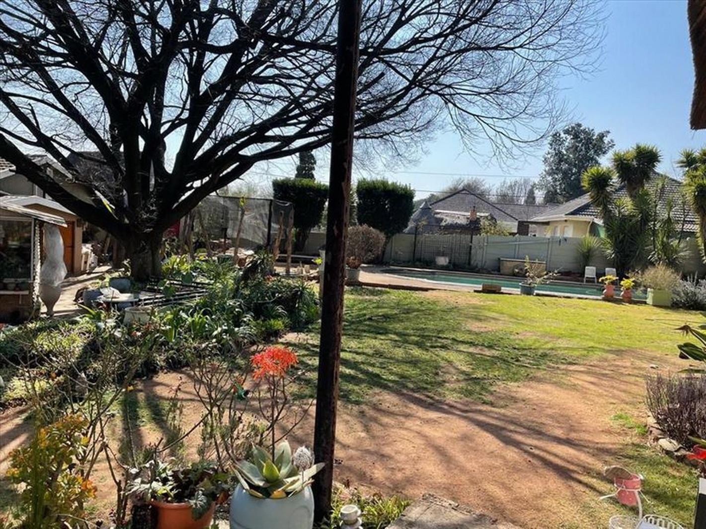 4 Bedroom House in Glen Marais